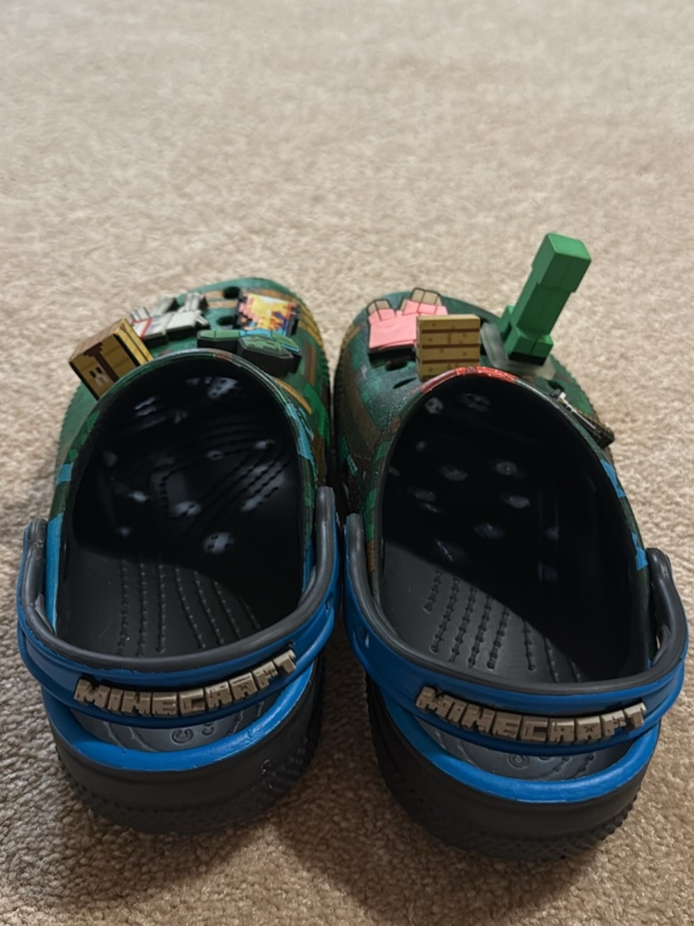 CROCS Kids Green Minecraft Clog Sandals with Character Charms - Picture 3 of 3